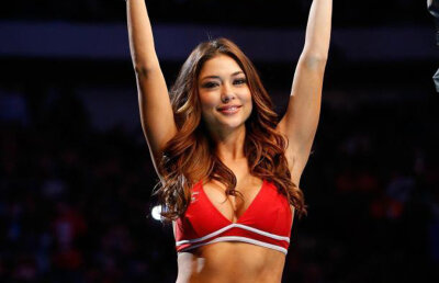 FOTO Sirena din UFC » Cine ar fi crezut? Tipa sexy din ring, arestată pentru violență domestică!