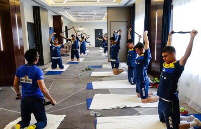 GALERIE FOTO Daum e atent la toate detaliile înaintea meciului cu Danemarca » Ce s-a întâmplat la hotelul unde e cazată echipa