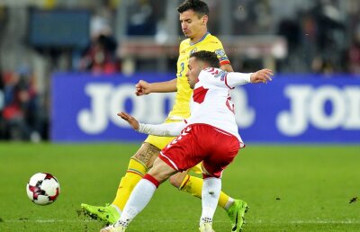 VIDEO A înjurat Benzar în direct? :O Reacția surprinzătoare a fundașului României