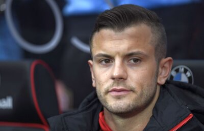 Unde îl sfătuieşte Beckham pe Wilshere să se tranfere în vară