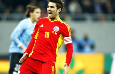 Încă o reacție a lui Mutu după meciul cu Danemarca » Apel pe facebook: "Cine nu face asta, să plece!"