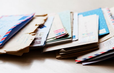 O carte poștală a ajuns la destinatar după 43 de ani