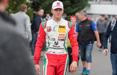 Fiul lui Michael Schumacher rupe tăcerea și vorbește despre tatăl său pentru prima dată