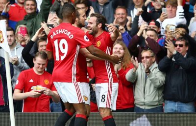 Lovitură după lovitură pentru Mourinho » Un nou titular de la United s-a accidentat şi ar putea rata tot restul sezonului!