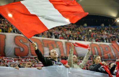  EXCLUSIV Ultrașii ”câinilor” promit show diseară și vor o peluză întreagă la următoarele derby-uri