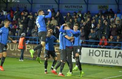 Internetul a luat foc » Avalanșă de comentarii acide după Astra - Viitorul 1-2: "Un blat ordinar, reciprocitate Cupă-campionat!"