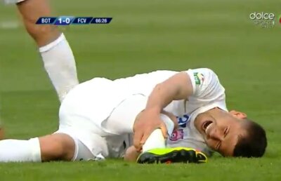 FOTO și VIDEO Cu talpa pe tibia adversarului! Intrare extrem de dură a unui fotbalist de la Voluntari » A luat "roșu" direct
