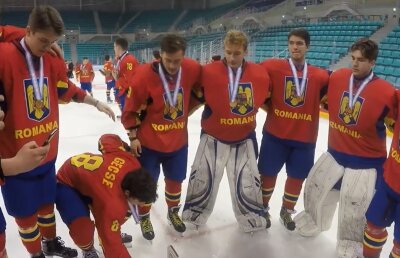 VIDEO  Scandal în miez de noapte: "naționala" României a cântat imnul secuiesc! Cum s-au bucurat "tricolorii" U18 după câștigarea diviziei :O