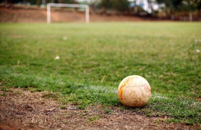 Revoltător! Scene inimaginabile la un meci din Liga a V-a din România: femeie arbitru, bătută cu bestialitate de un jucător