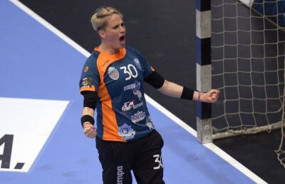 VIDEO Scene incredibile la meciul din Ungaria al fetelor de la CSM București: Paula Ungureanu, atacată și scuipată!