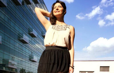 FOTO La Dolce Vita » Geanina Iacob urcă în topuri: e numărul 1 pe extra-fotbal!