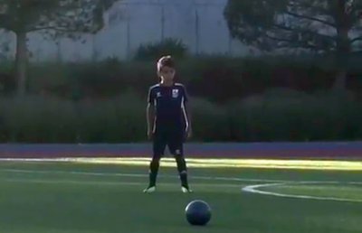 VIDEO Așchia nu sare departe de trunchi! Fiul lui Ronaldo a marcat în stilul tatălui său :)