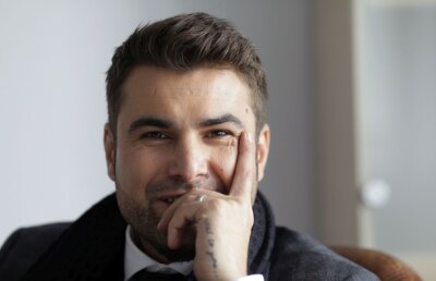 Din bad boy s-a făcut bărbat de casă! Ipostaze tandre în care a fost surprins directorul general al lui Dinamo, Adrian Mutu