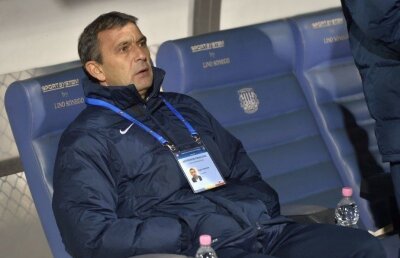 Eugen Neagoe n-a gustat urcările în careu ale lui Grahovac: "I-am spus să nu mai facă asta, dar nu m-a auzit. Putea să ne coste"