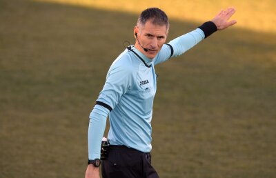 Panduru a erupt după prestația jalnică a lui Comănescu din semifinala Cupei: "Cel mai slab arbitraj din lume!"