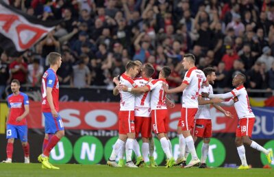 Dinamo, încurajată de un fost jucător: "Are o șansă mare la titlu dacă o bate pe FCSB"