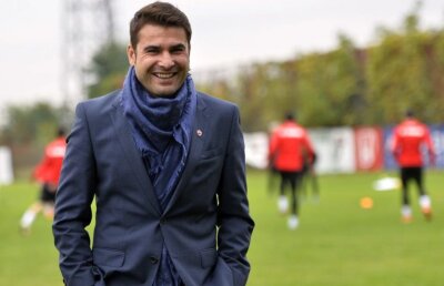 EXCLUSIV Mutu nu intră în vacanță după finalul sezonului! Pregătește campania de achiziții alături de cluburi precum Juventus și Manchester United la un supereveniment