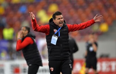 Contra a învins-o din nou pe FCSB, dar așteaptă mai mult de la echipa sa: "N-am făcut un meci strălucit, nu am avut personalitatea să producem fotbal. Eu asta vreau!" » Ce spune de șansele "câinilor" la titlu 