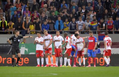 Titular în derby-ul cu FCSB, un dinamovist are probleme cu conducerea: "Îi incomodează asta! E foarte dificil să mai rămân"