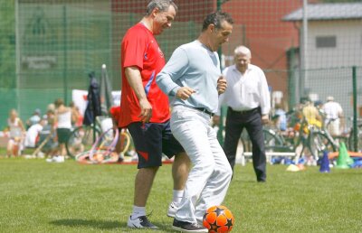 Dialog inedit între Daniel Niculae și Gigi Becali: "O să dau gol Stelei!" / "Da, tată, dar e greu, acolo e Bălașa!"