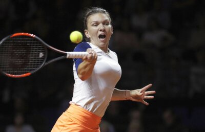 Prima victorie la Madrid! Halep a învins-o pe Kuznețova în finala unui turneu fulger și a ridicat 200.000 de euro