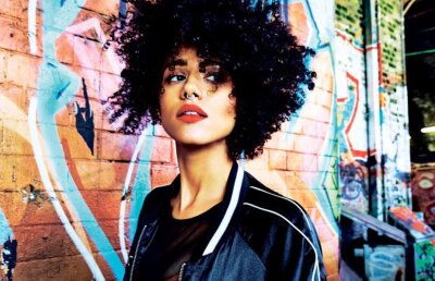 FOTO Ce diferență! Cum arată o actriță celebră din ”Urzeala Tronurilor” în viața reală