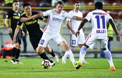 Atac la jucătorii Stelei după meciul cu Astra: "A fost rușinos! Becali vrea să facă și echipa Craiovei?" » Ce fotbaliști au fost atacați