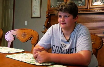 Caz unic în lume: A dat like unei fotografii cu o armă, însă ce i s-a întâmplat la şcoală pare ireal!