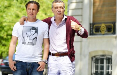 Reghe, out de la FCSB! Becali a anunțat azi plecarea antrenorului » Cine e noul tehnician