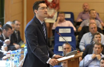 Un membru al CEx FRF confirmă dezvăluirile Gazetei: "Ştiam că banii se cheltuie în beneficii personale" și avertizează:"Alegerile pentru FRF vor avea loc mult mai devreme"