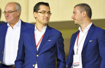 FRF, "noaptea ca hoții" » Burleanu e acuzat că pregătește o lege prin care să îi anihileze pe rivali: "Cum să ceri așa ceva?"