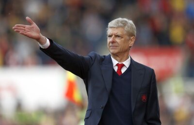 Arsene Wenger, făcut praf de un fost mare fotbalist: "Wenger nu s-ar descurca să iasă nici măcar dintr-o pungă de hârtie!" » Replica antrenorului