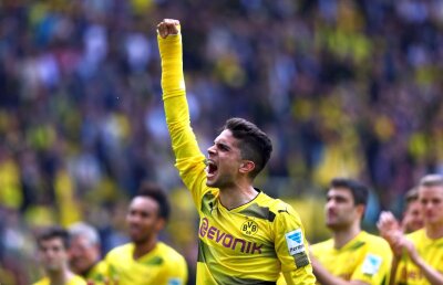 VIDEO Momente emoționante la revenirea pe teren a lui Marc Bartra » Fundașul spaniol a izbucnit în lacrimi la finalul partidei cu Werder