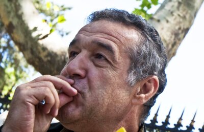 Becali și-a ieșit din minți după declarațiile lui Iordănescu: "Doar el putea debita așa ceva"