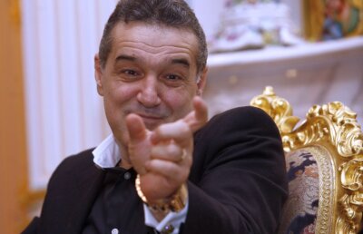 FCSB este obligată să transfere un jucător » Becali a anunțat pe cine vrea să aducă: "Iau 5-6 jucători consacrați și mulți tineri"