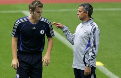 Mesajul surprinzător transmis de Adrian Mutu după ce Mourinho a câștigat finala Europa League cu United