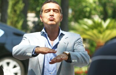 Becali a reacționat după oferta primită de Budescu de la arabi: "Îi dau aceeași sumă" » Ce planuri de transferuri are