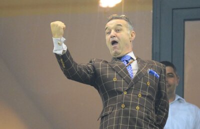 OFICIAL Încă un "tun" dat de Gigi! » Fotbalist vândut de FCSB: câți bani încasează Becali