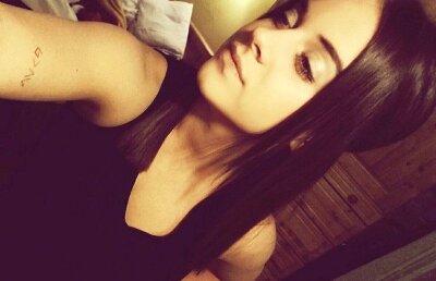 NU ABUZ | Au început să vorbească fetele agresate de antrenoarea de la CSS Gloria Arad! Cum a fost lovită o jucătoare de 16 ani pentru a ascunde bătaia de ochii spectatorilor. Mesaj dur pentru fosta antrenoare