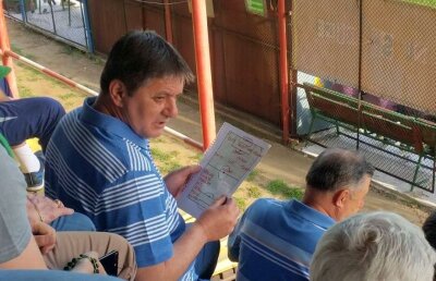 GALERIE FOTO Lăcătuș a urmărit viitorii jucători ai Stelei! Un fotbalist l-a impresionat în mod special