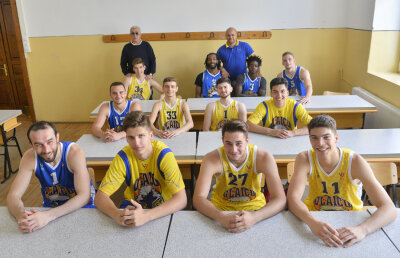 Liceenii vor în prima ligă! Colegiul "Aurel Vlaicu" din Capitală poate deveni prima trupă de liceu din istoria elitei baschetului românesc