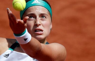 Fără pauză în pregătire: 3 lucruri la care Simona Halep trebuie să fie atentă în finala cu incredibila revelaţie Ostapenko