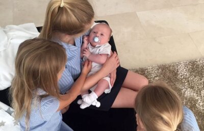 Gerrard a șocat printr-un comentariu sexist pe Instagram, la o poză cu copiii săi: "E de c***t. Doar nu vrei ca fetele tale să crească crezând că există ca să fie la dispoziția bărbaților?!"