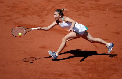 Mesaj suburban al lui Băsescu la adresa lui CTP: "Cum o fi ajuns Pro TV atât de îngăduitor cu o mizerie care nu poate fi apropiată de sportul alb? E un ţârcovnic piţigăiat, plin de rahat şi de ifose"