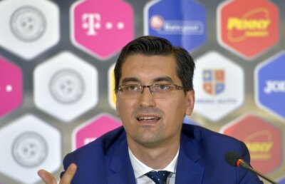 Întâmplare amuzantă la Varșovia după eșecul cu Polonia! Ce a pățit Burleanu :) 