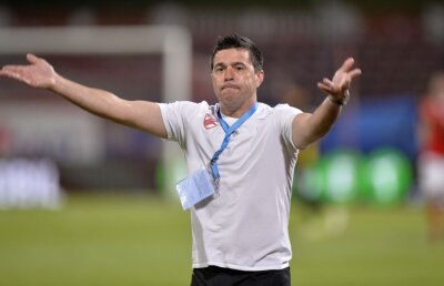 Pe cine se bazează Contra? Cu o zi înainte de plecarea în cantonamentul din Slovenia, situația la Dinamo e incertă