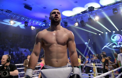 Gala Colosseum-Heroes » Andrei Stoica luptă din nou în România: "Mă bucur enorm că revin în țară. Sunt într-o formă de zile mari"