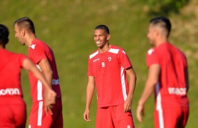 FOTO+VIDEO Dinamoviştii, primul antrenament în Slovenia » Contra nu şi-a menajat jucătorii: "Como me gusta la ghiduşita" :)