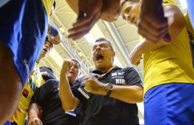 Selecţionerul naţionalei de handbal a caracterizat înfrângerea cu Belarus: "A fost ca o ciocnire între un transoceanic și un bac!"