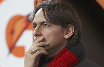 Spuneți-ne din nou că fotbalul e doar un joc :) Gestul IMENS făcut de Pippo Inzaghi pentru un fan